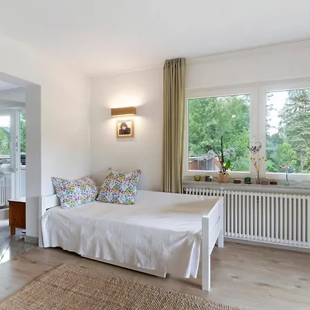 アパート Haus Schoene Aussicht ベルナウ・イム・シュヴァルツヴァルト